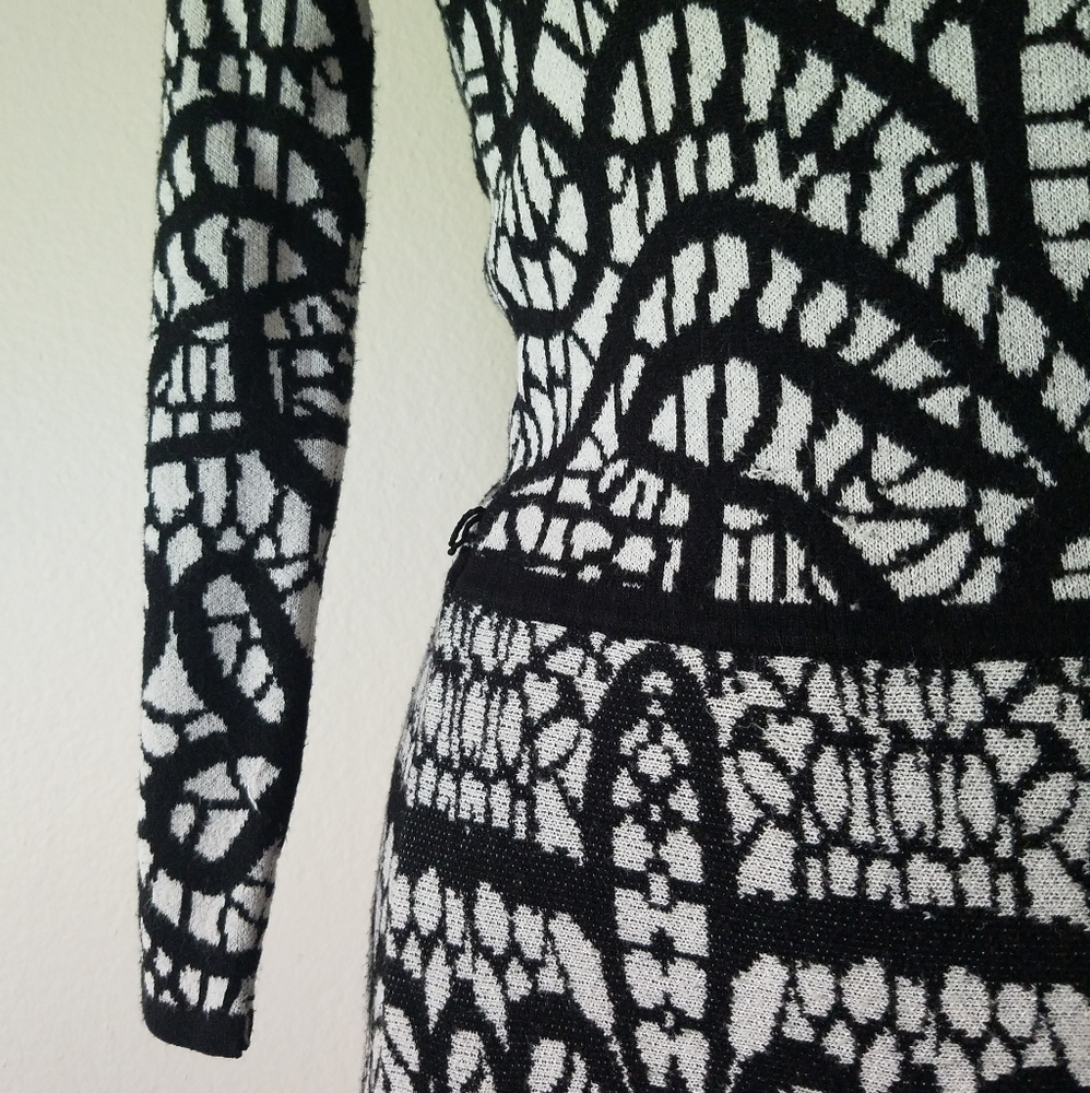 Carmen Marc Valvo Dress - Picture 4 of 7